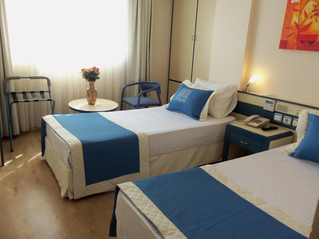 Hotel Baylan Yenisehir Izmir Bagian luar foto